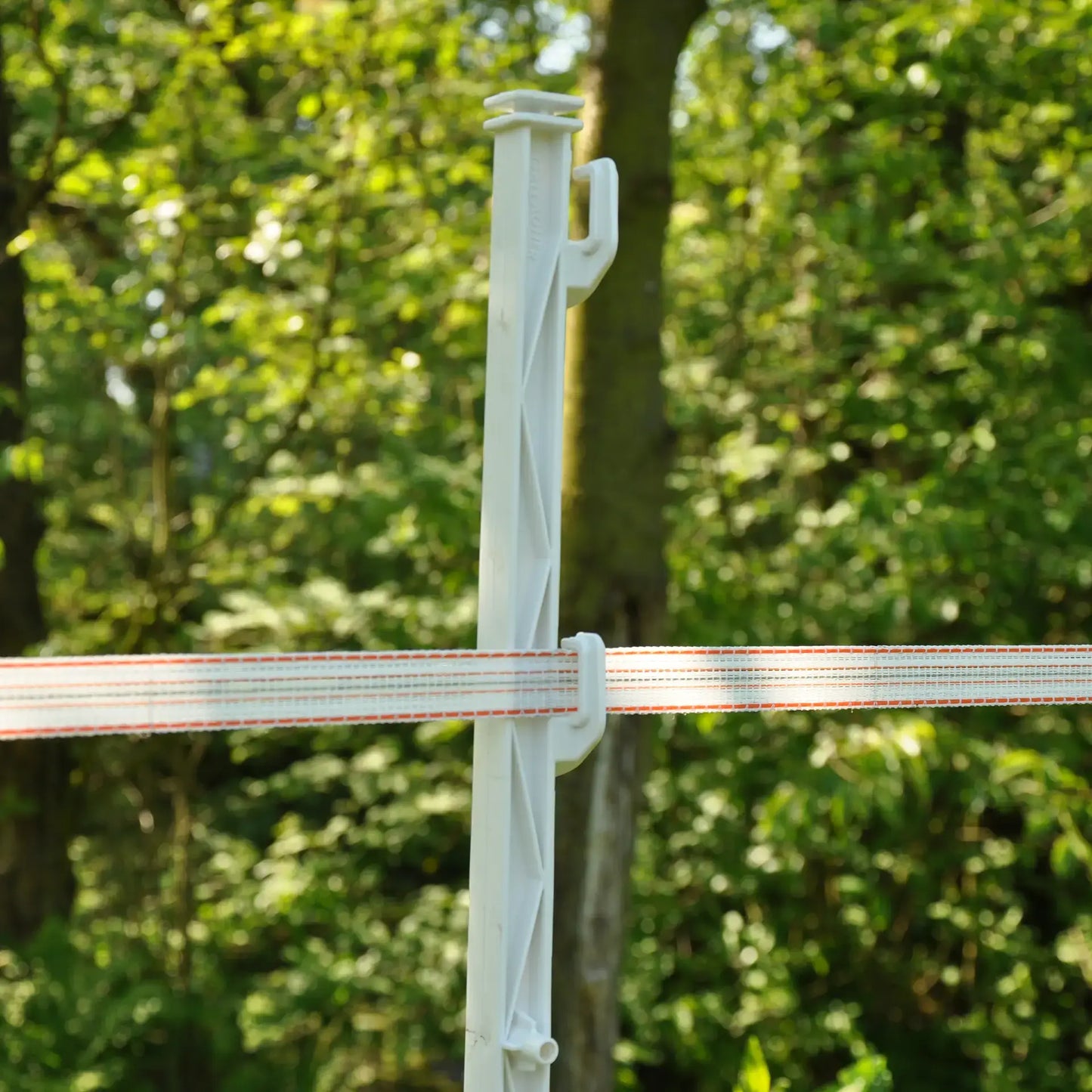 Gallagher Duopack Horse post with stirrup foot 1,55m White (4 x 5)