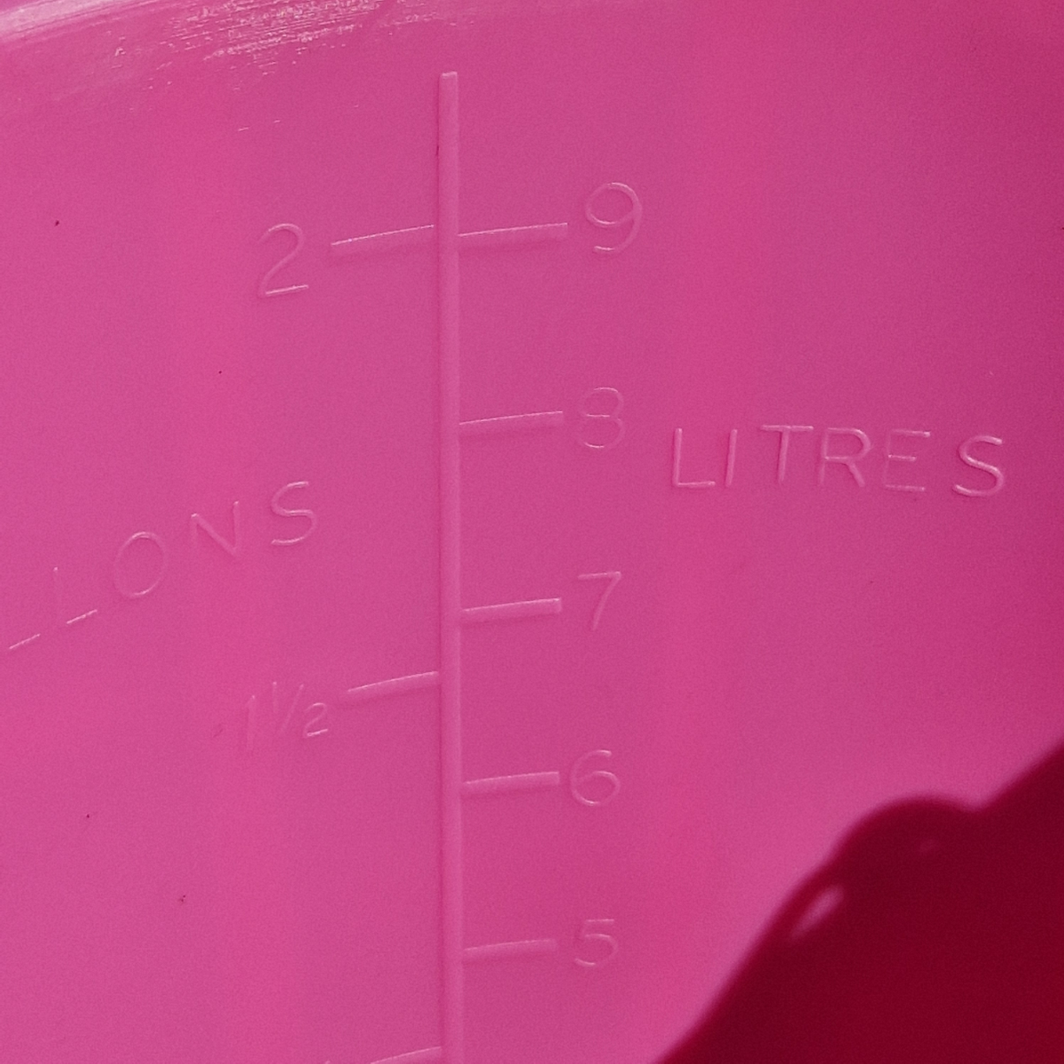 10L Bucket Feeder | Galvanised Ring Holder & Hoof Proof Buckets