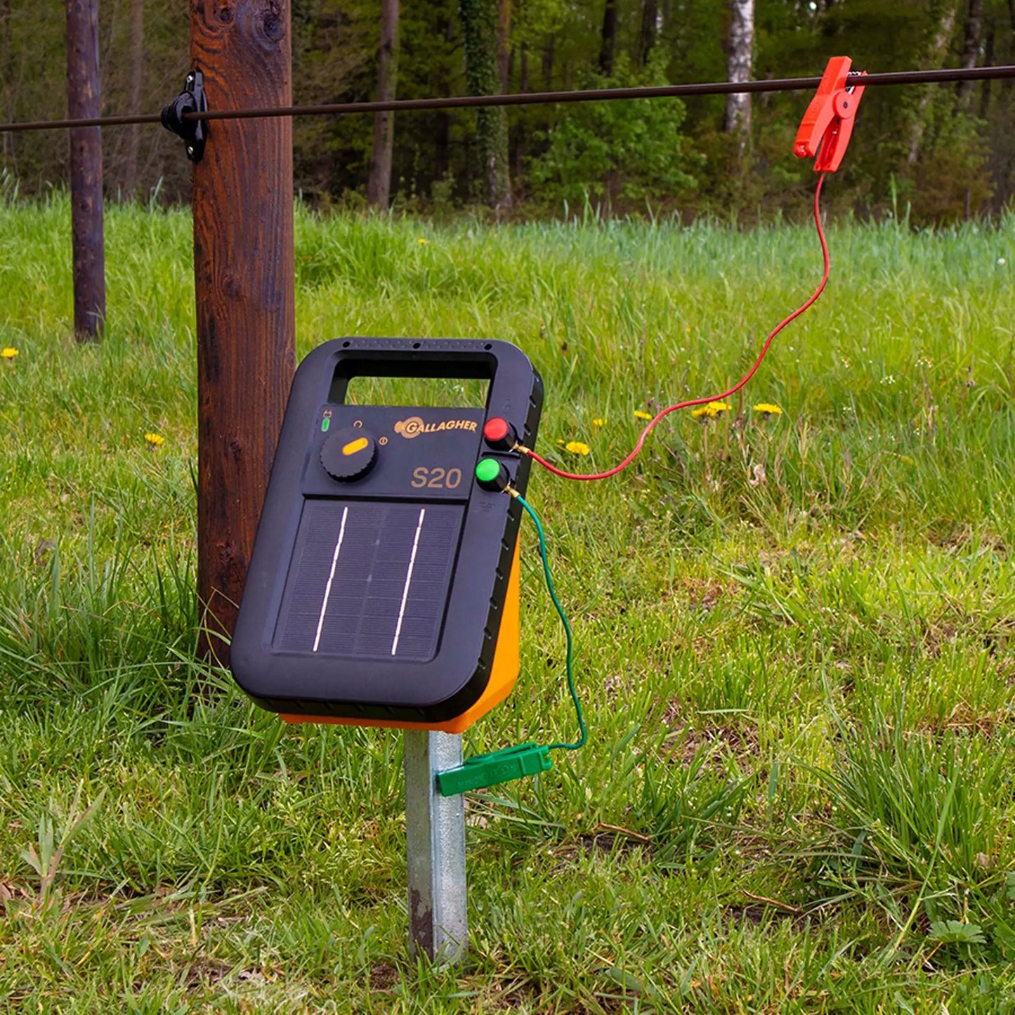 Gallagher Gallagher S20 solar fence energiser incl. battery (6 V - 4 Ah)