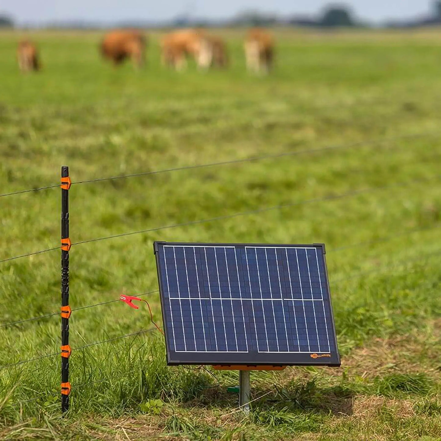 Gallagher Gallagher S400 solar fence energiser incl. 2 batteries (2x 12 V - 7,2 Ah)