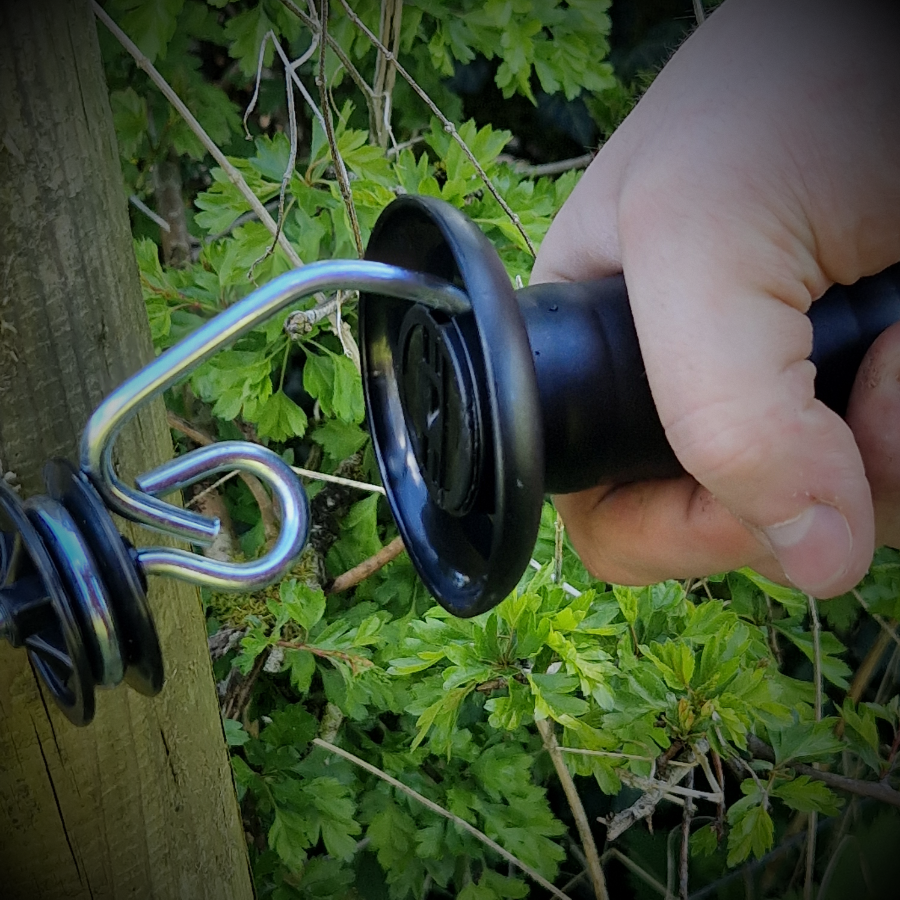Gate Anchor Insulator Gateway Double Sided Hook w/ Wood Screw