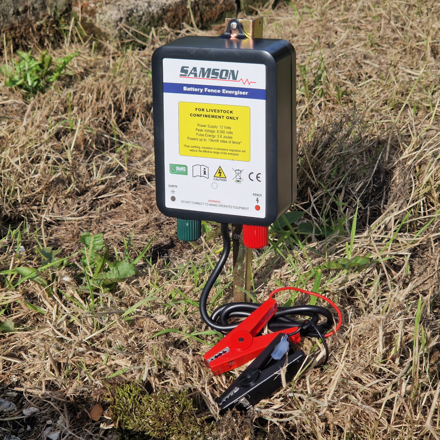 Doblit 12v Energiser Bundle | 250m Fencing Bundle Includes 12v Energiser, 250m Poly Wire & 25 Screw-In Ring Insulators