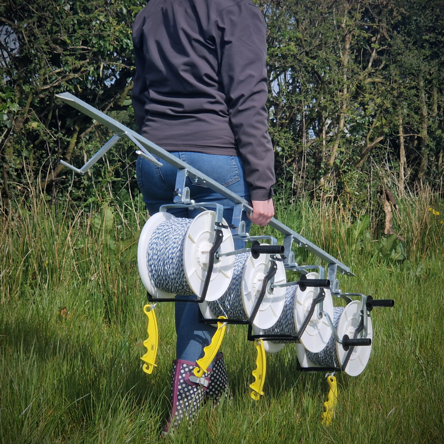 Doblit QuickFence 500m 4-Reel Electric Fencing Kit - 165cm Metal Post, 4x Large Geared Reels, 4x 500m Poly Wire & 4x InsulGrip Handles