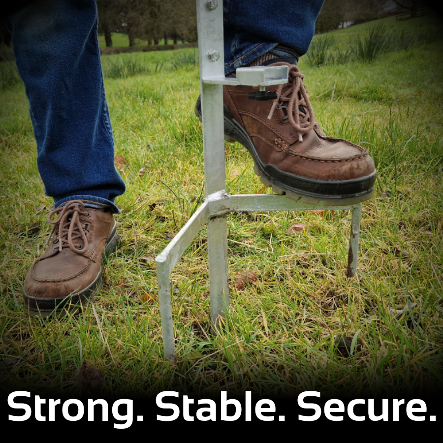 120cm 3-Reel Post - Steel Multi-Reel Mounting Post for up to 3 Reels Galvanised Thread-In Post w/ Reel Brackets
