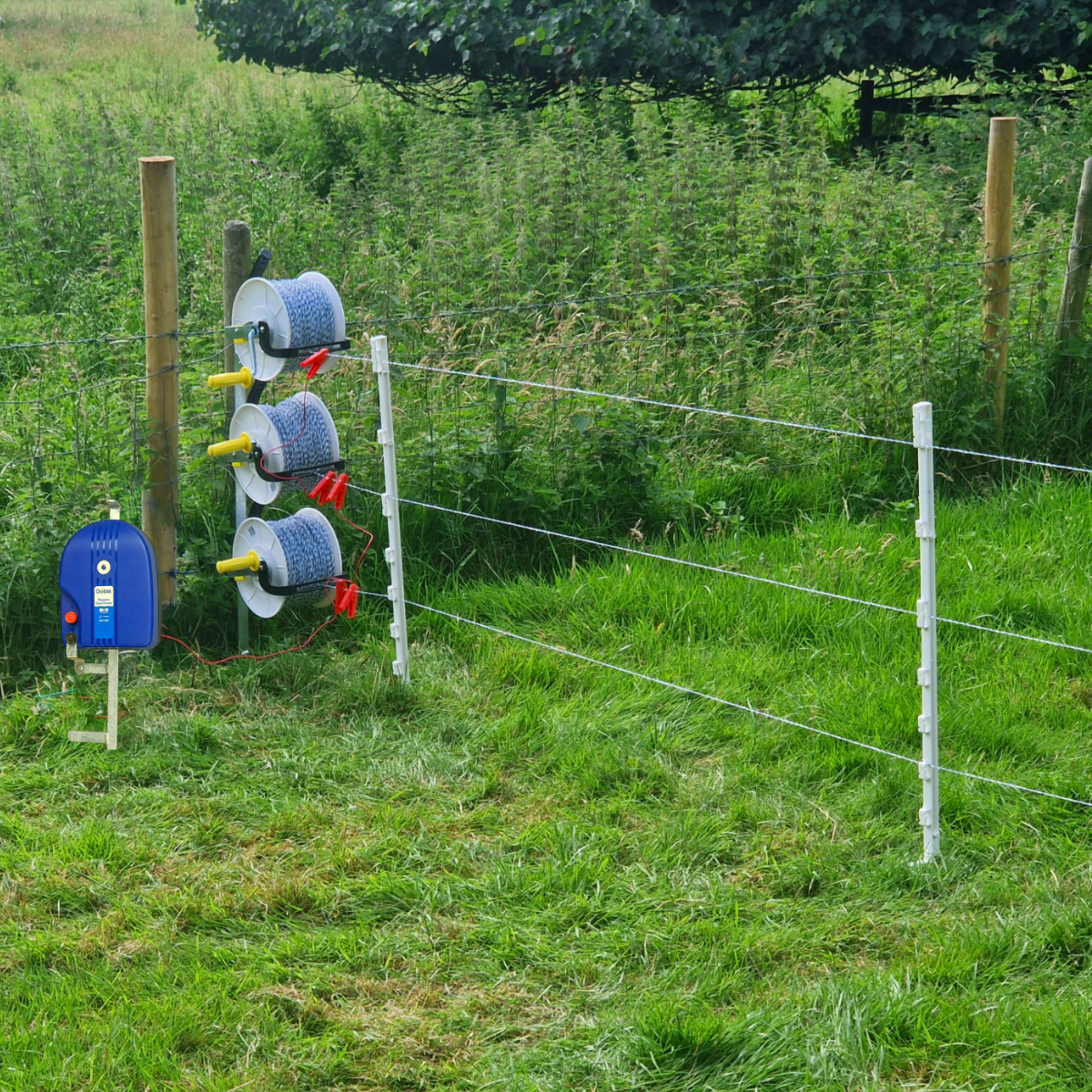 Doblit Quick Fence & 12 volt Battery Energiser Kit inc. 40x Plastic Posts