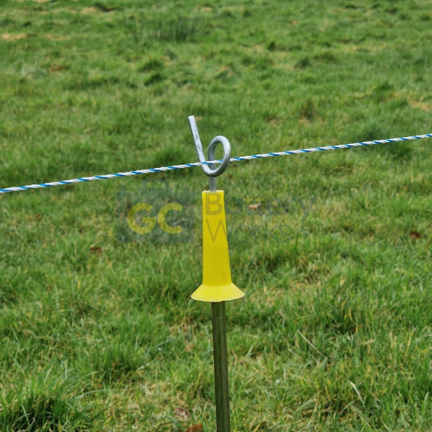 Electric Fence Metal Pigtail Posts 10mm Round Steel Heavy Duty 106cm